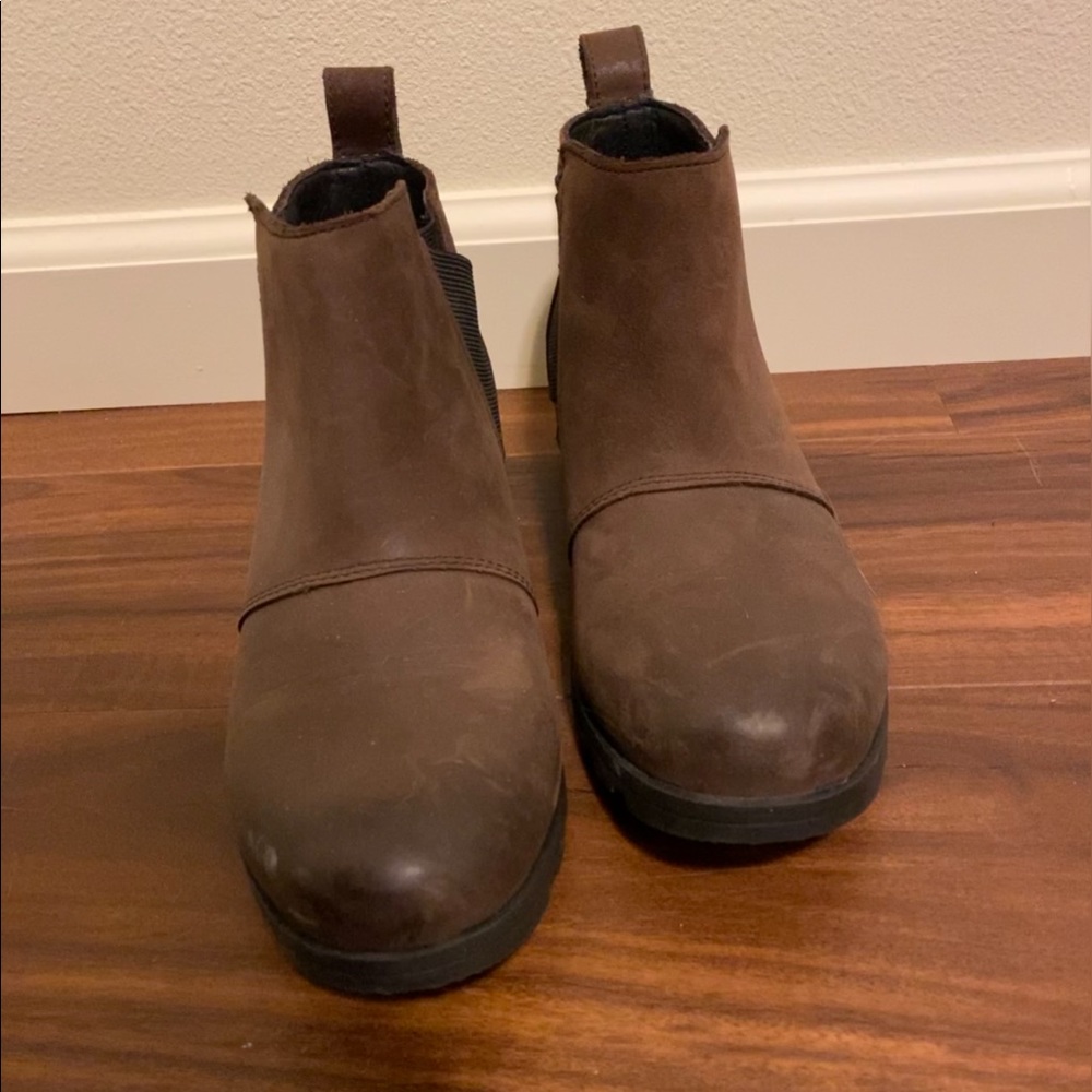 Sorel Women’s Waterproof Emelie Chelsea Boot